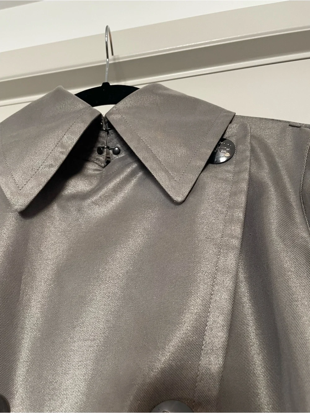 Burberry Women's Silv Double-Breasted Trench Coat - Picture 4 of 16